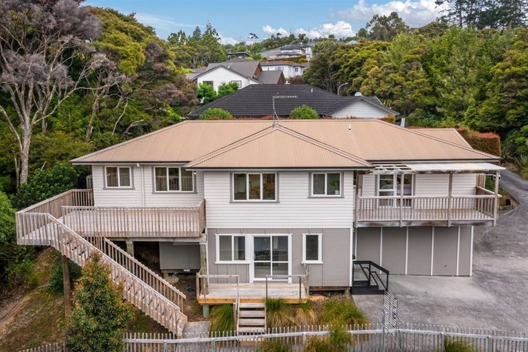 Photo of property in 11a Viridian Lane, Greenhithe, Auckland, 0632