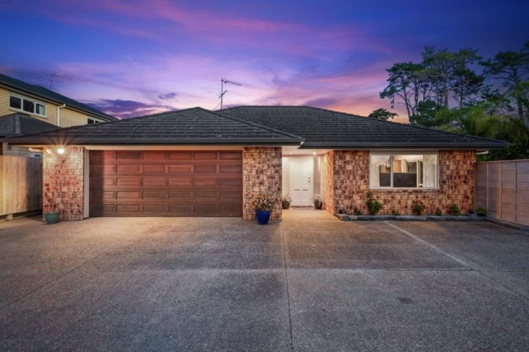 Photo of property in 81 Greenhithe Road, Greenhithe, Auckland, 0632