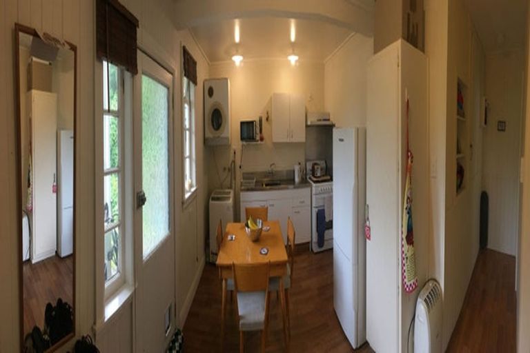 Photo of property in 11 Plunket Street, Kelburn, Wellington, 6012