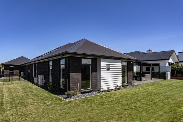 Photo of property in 12 Goldie Drive, Rangiora, 7400