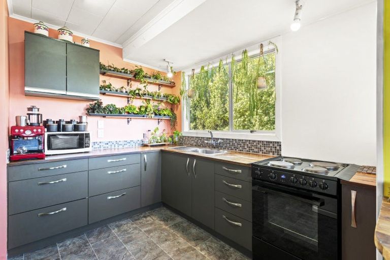 Photo of property in 35 Pitiroi Street, Nukuhau, Taupo, 3330