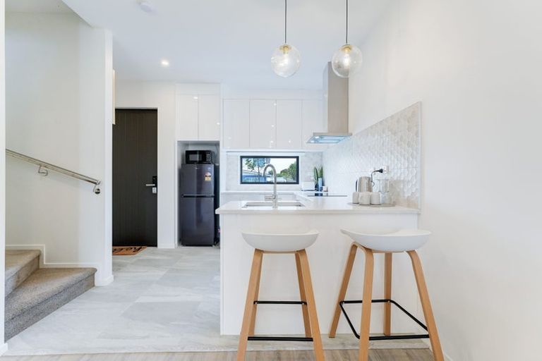 Photo of property in 17b Tabitha Crescent, Henderson, Auckland, 0612