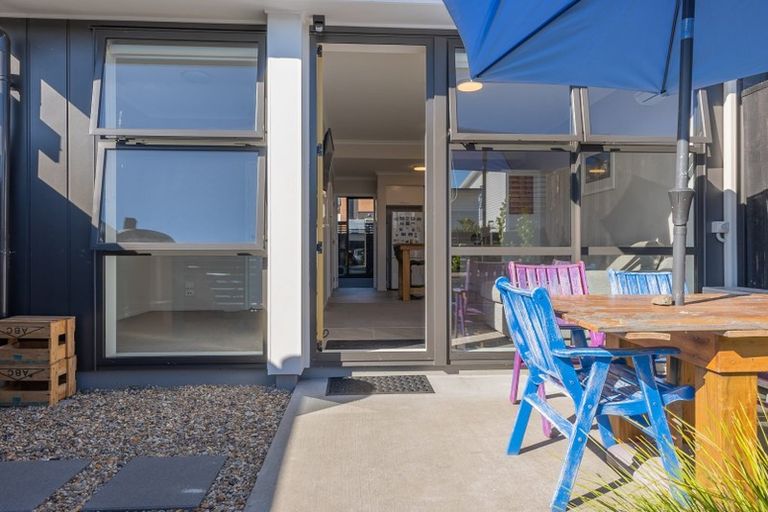 Photo of property in 7 Whiri Lane, Hobsonville, Auckland, 0616