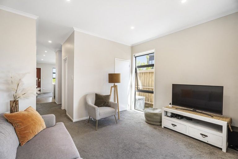 Photo of property in 31 Pukewhero Rise, Westgate, Auckland, 0614