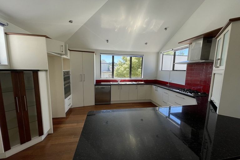 Photo of property in 941a East Coast Road, Torbay, Auckland, 0630