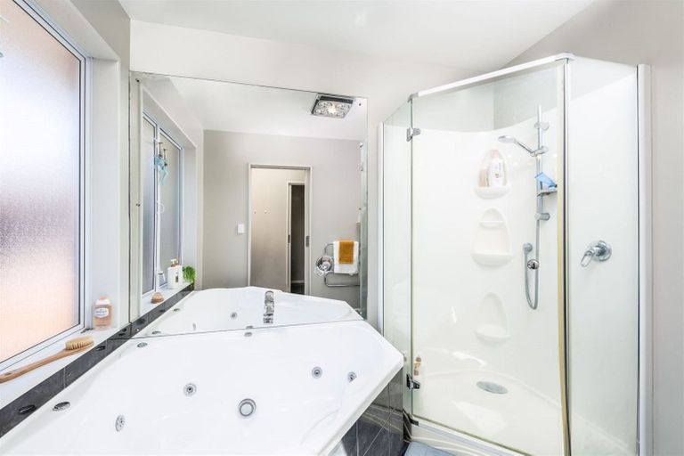 Photo of property in 10 Lady Nugent Lane, Halswell, Christchurch, 8025