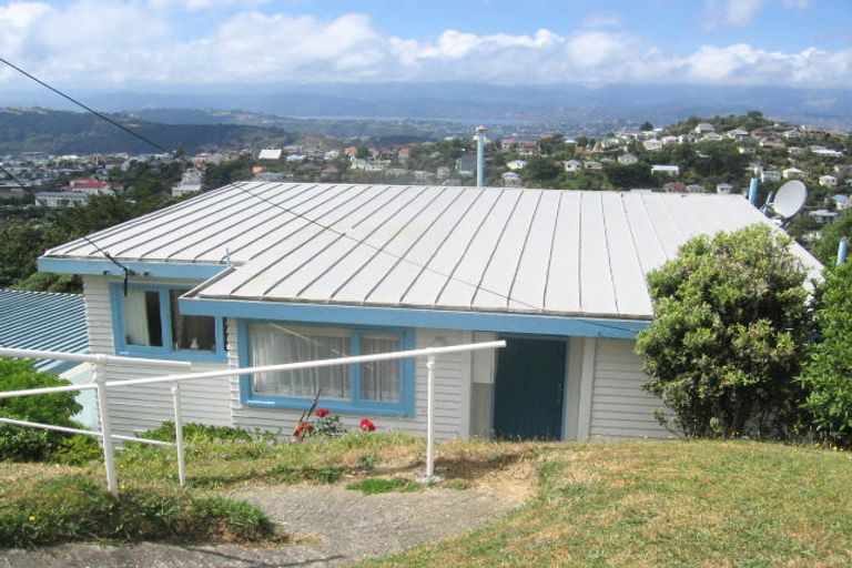 Photo of property in 143 Mitchell Street, Brooklyn, Wellington, 6021