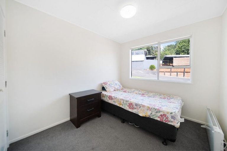 Photo of property in 6c Zingaro Place, Massey, Auckland, 0614