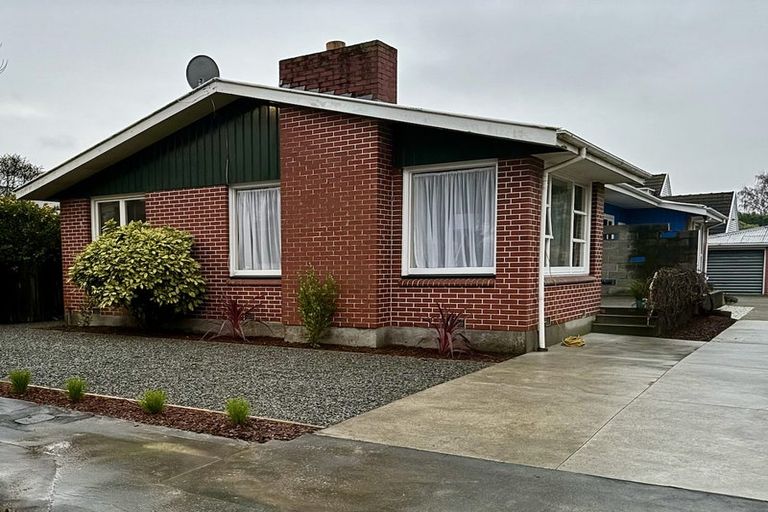 Photo of property in 1/14 Newbridge Place, Ilam, Christchurch, 8041