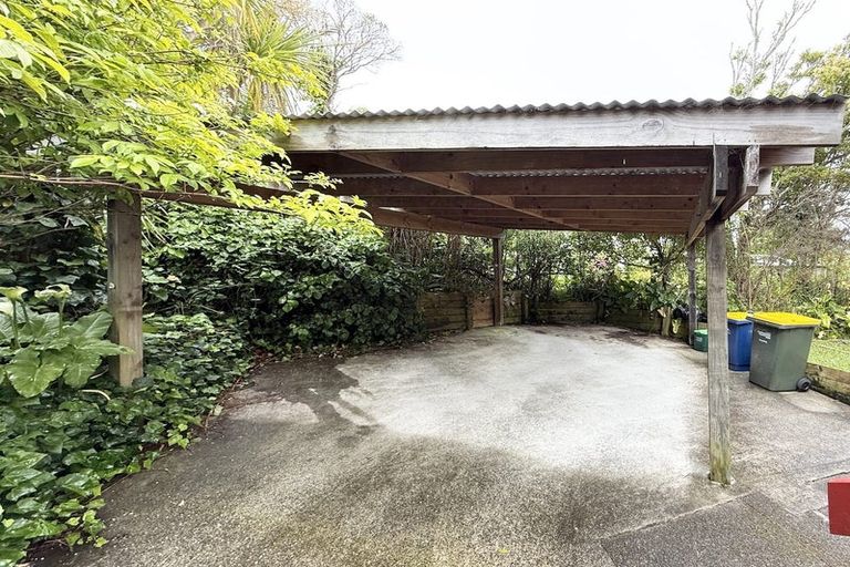 Photo of property in 2/12 Velma Road, Hillcrest, Auckland, 0627