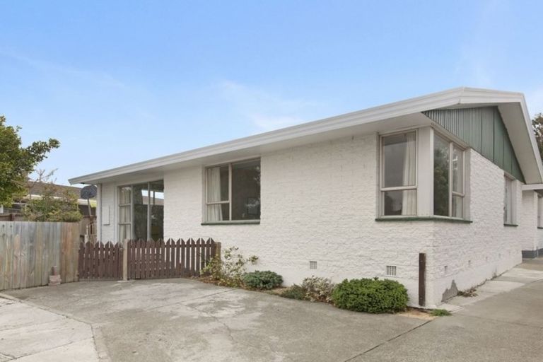 Photo of property in 1/41 Oldwood Street, Bishopdale, Christchurch, 8053