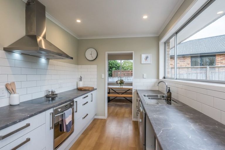 Photo of property in 26a Seddon Street, Waikanae, 5036