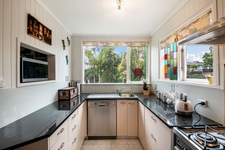 Photo of property in 4 Leigh Terrace, Bayview, Auckland, 0629