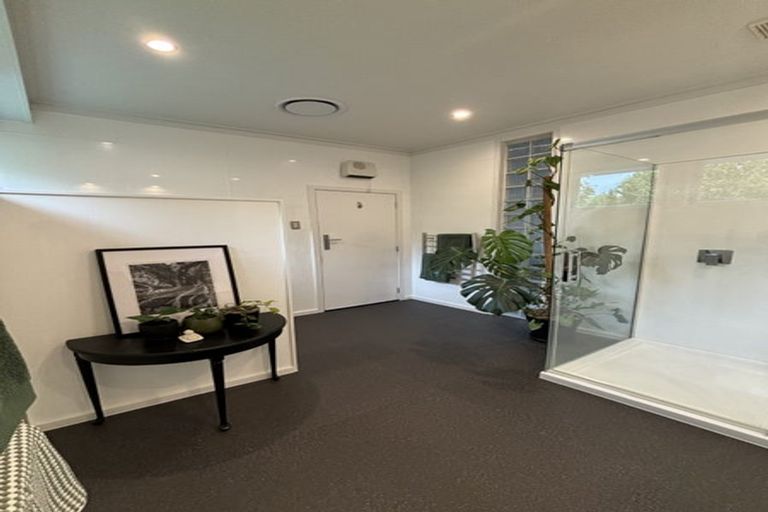 Photo of property in 27 Phoenix Avenue, Hokowhitu, Palmerston North, 4410