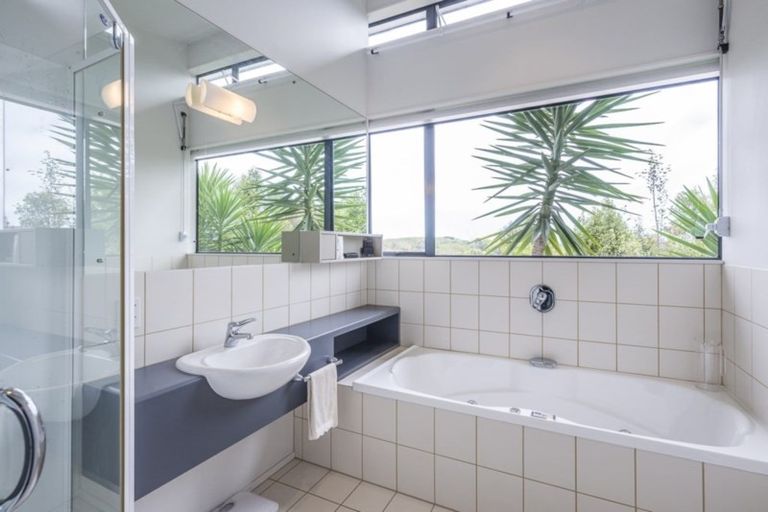 Photo of property in 238 Huia Street, Waikanae, 5391