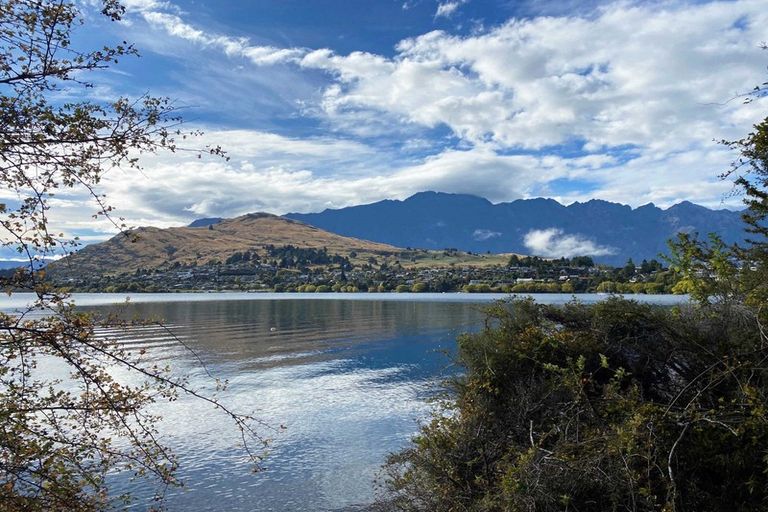 Photo of property in 599 Peninsula Road, Kelvin Heights, Queenstown, 9300