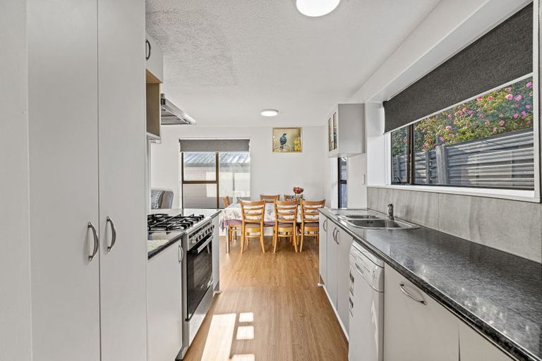 Photo of property in 2/33 Tower Street, Hornby, Christchurch, 8042