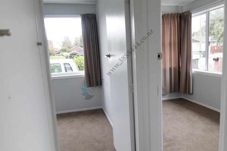 Photo of property in 39 Prestons Road, Redwood, Christchurch, 8051