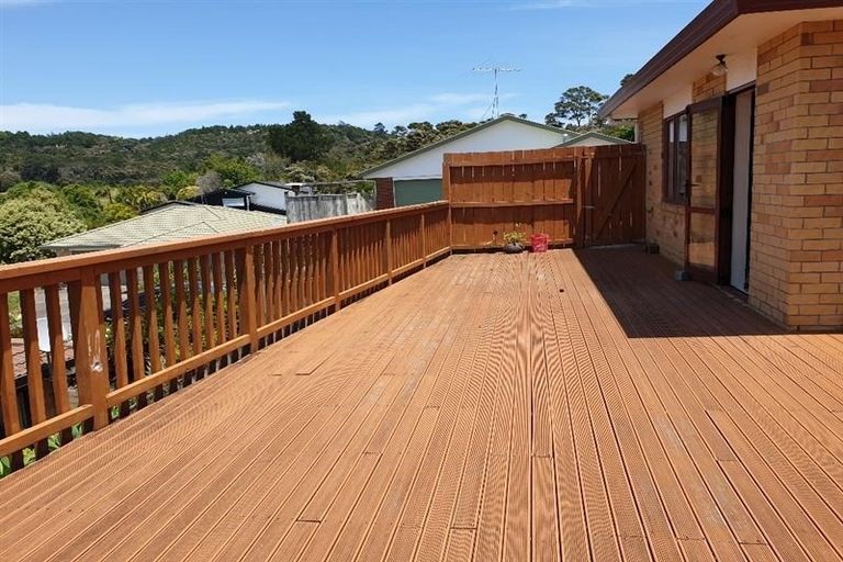 Photo of property in 8 Shah Place, Glen Eden, Auckland, 0602