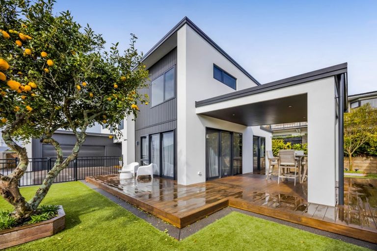 Photo of property in 12a Kauri Street, Merrilands, New Plymouth, 4312