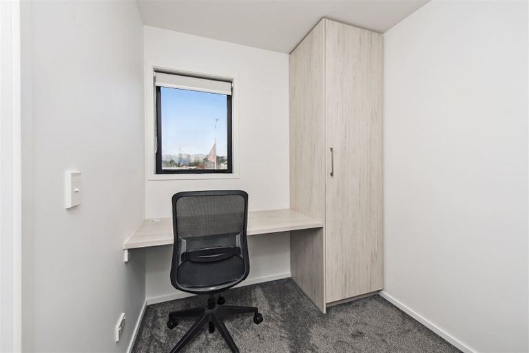 Photo of property in 2/241 Lincoln Road, Addington, Christchurch, 8024