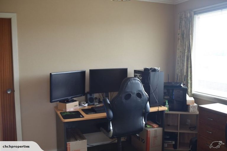 Photo of property in 151 Avonhead Road, Avonhead, Christchurch, 8042