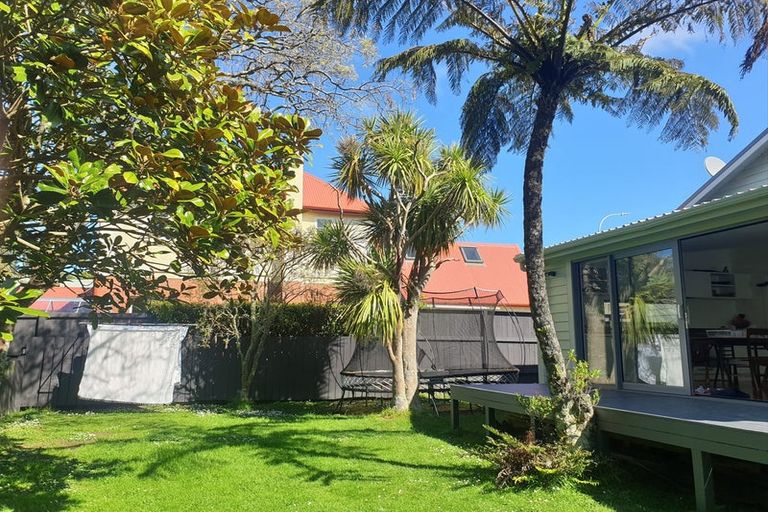 Photo of property in 7 Campbell Street, Karori, Wellington, 6012