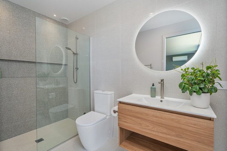 Photo of property in 7 Mason Rise, Tairua, 3508