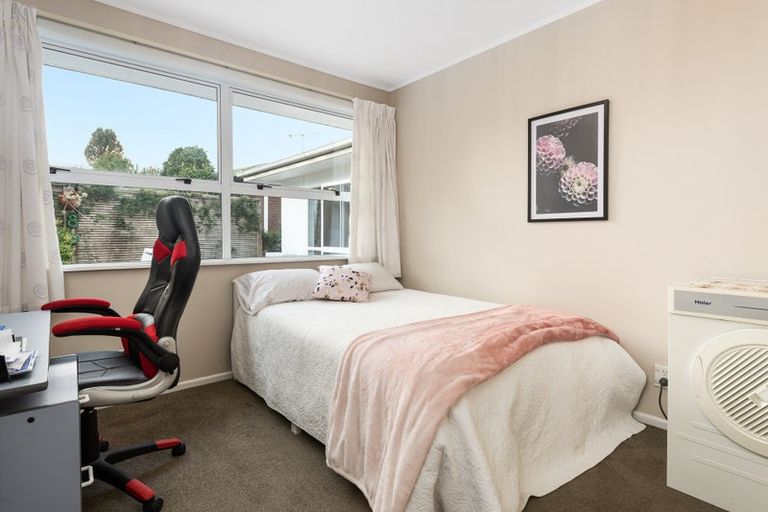Photo of property in 1 Sharyn Place, Brookfield, Tauranga, 3110