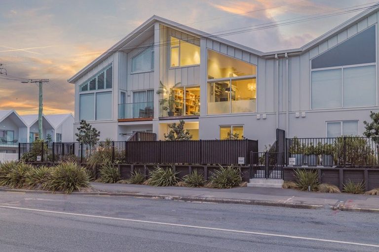 Photo of property in 144a Marine Parade, New Brighton, Christchurch, 8083