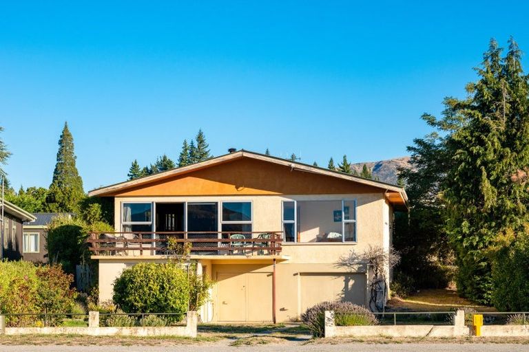 Photo of property in 98 Brownston Street, Wanaka, 9305