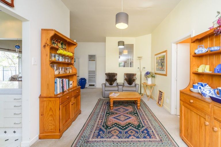Photo of property in 24 Ranfurly Street, Hokowhitu, Palmerston North, 4410