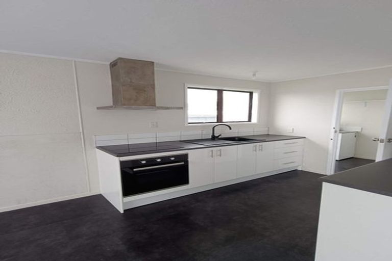 Photo of property in 2/9 Coombe Avenue, Otara, Auckland, 2023