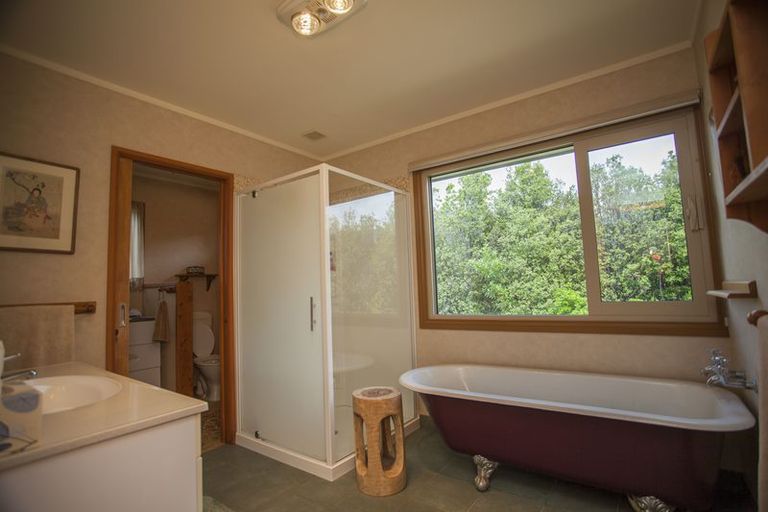 Photo of property in 83 Pupu Springs Road, 83 Pupu Springs Road, Takaka, 7183