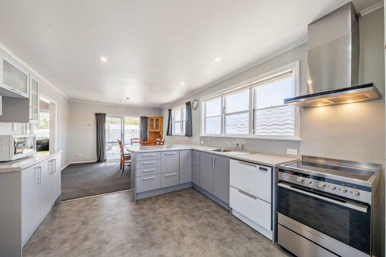 Photo of property in 84 Shakespeare Avenue, Trentham, Upper Hutt, 5018