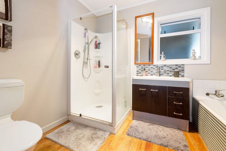 Photo of property in 30 Hillcrest Avenue, Hillcrest, Rotorua, 3015