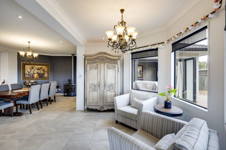 Photo of property in 2 The Croft, Havelock North, 4130