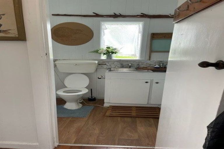 Photo of property in 237 Pahi Road, Pahi, Paparoa, 0571