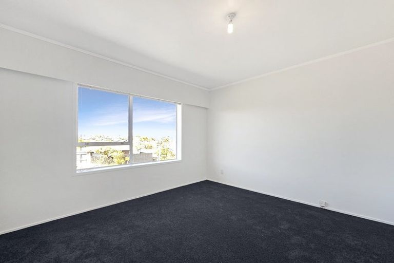 Photo of property in 1/79 Prince Regent Drive, Half Moon Bay, Auckland, 2012