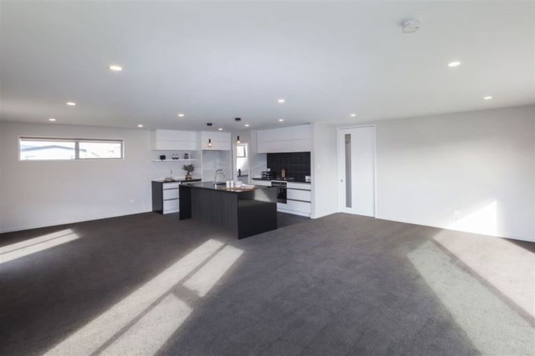 Photo of property in 6 Kingsbridge West, Burwood, Christchurch, 8083
