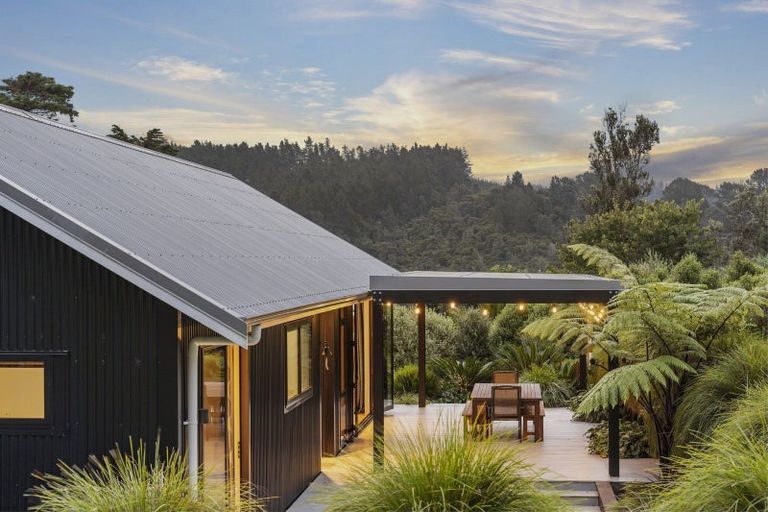 Photo of property in 10 Manuka Drive, Whangamata, 3691