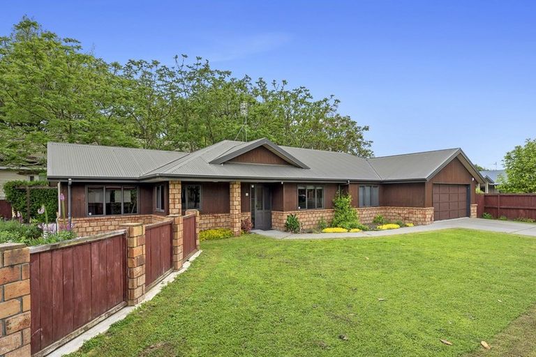 Photo of property in 12 Stoneleigh Drive, Chartwell, Hamilton, 3210