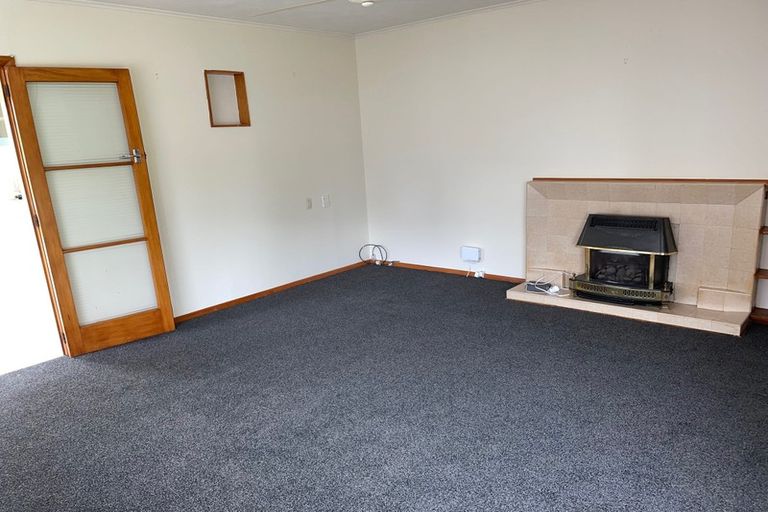 Photo of property in 8 Hall Grove, Ebdentown, Upper Hutt, 5018