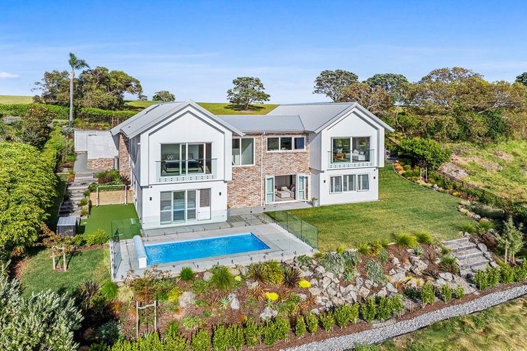 Photo of property in 30 Pacific Cliffs Drive, Gulf Harbour, Whangaparaoa, 0930