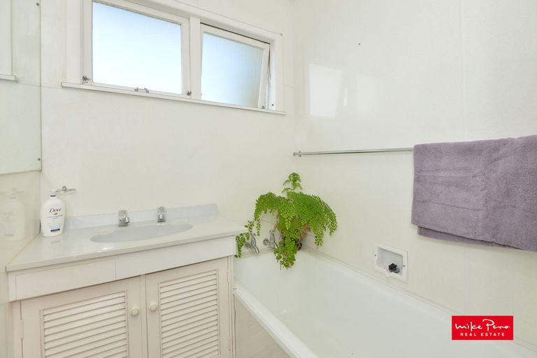 Photo of property in 129 Onerahi Road, Onerahi, Whangarei, 0110