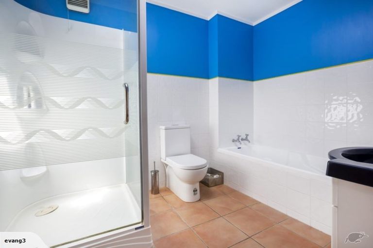 Photo of property in 21 Taupo Crescent, Plimmerton, Porirua, 5026