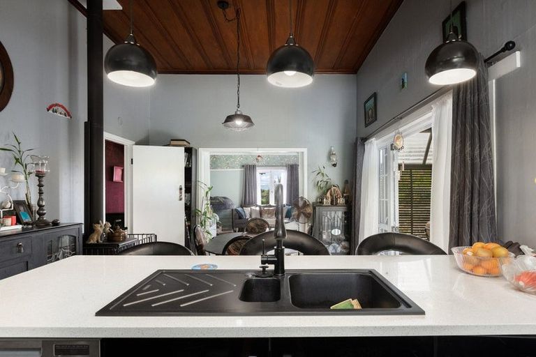 Photo of property in 16 Hill Street, Paeroa, 3600