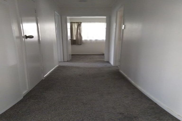 Photo of property in 1/10 Juniper Road, Sunnynook, Auckland, 0620