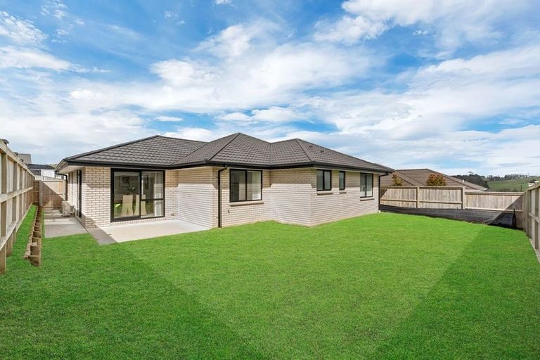 Photo of property in 11 Paul Way, Pokeno, 2402