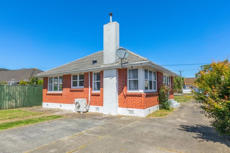 Photo of property in 11 Brees Street, Epuni, Lower Hutt, 5011
